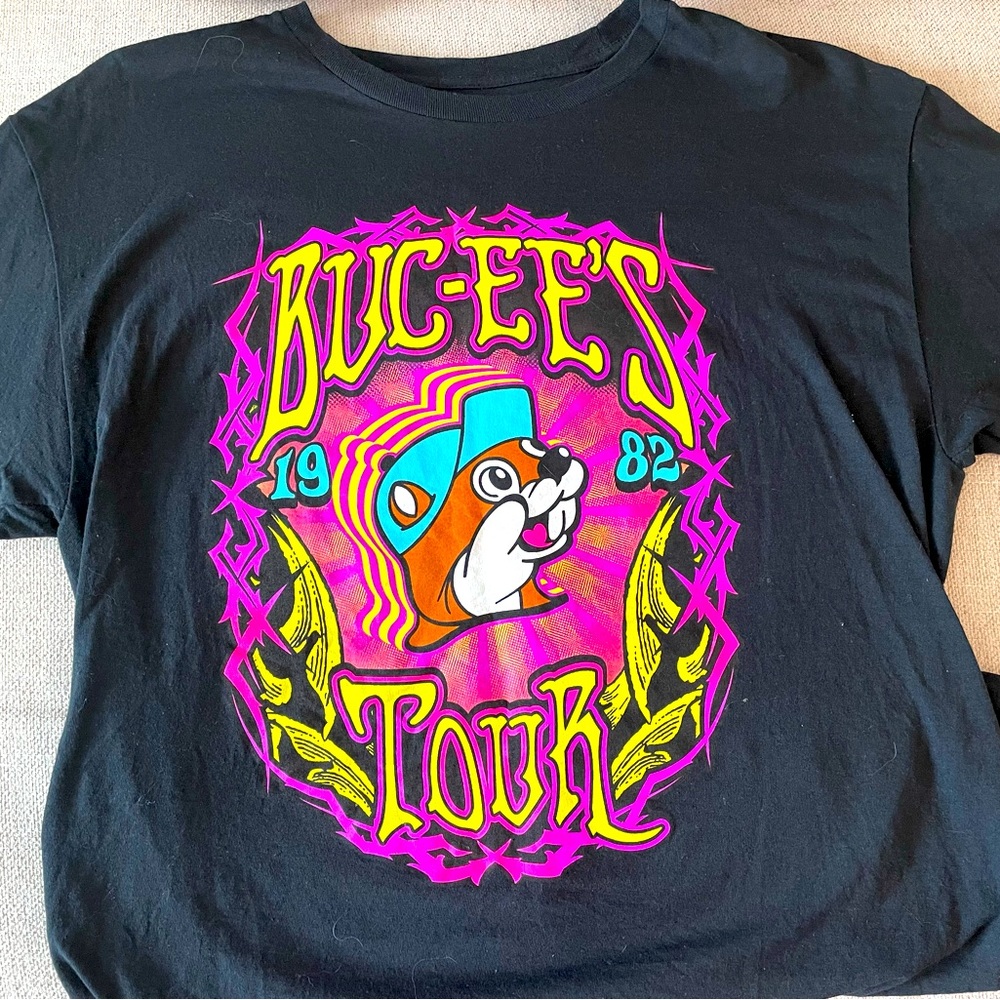 BUCEES TOUR T SHIRT